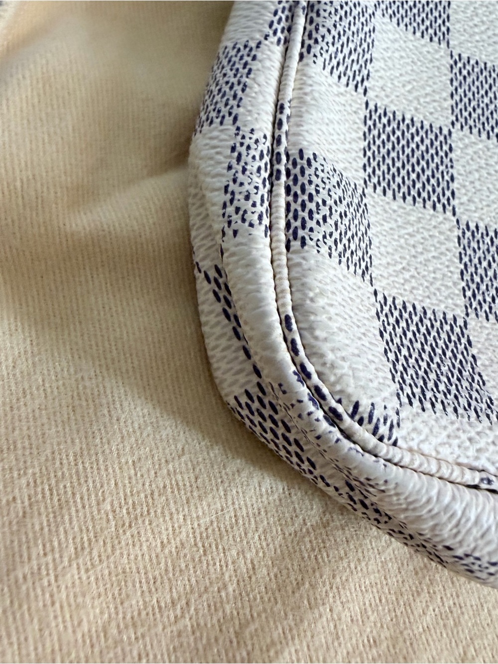 Authentic Louis Vuitton Damier Azur Pochette Accessory Pouch - Picture 10 of 11